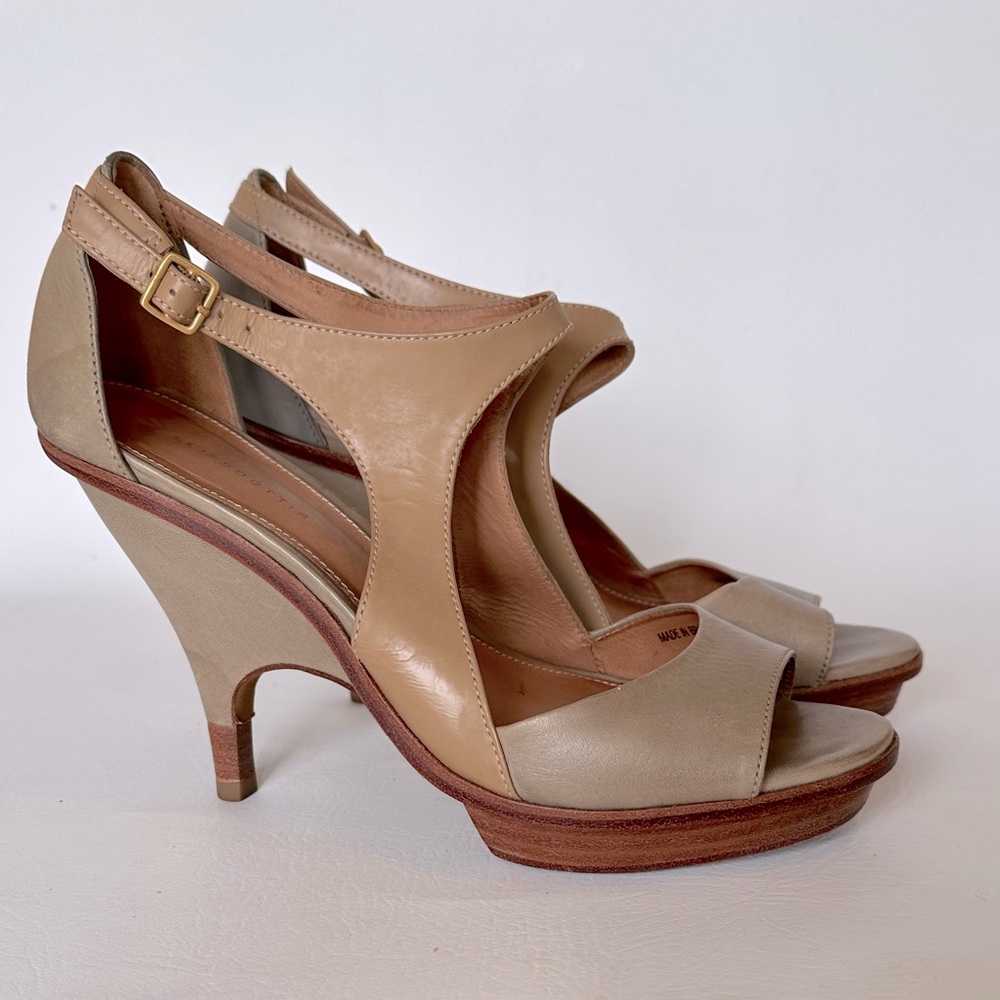 Leifsdottir Ilona leather peep-toe heels